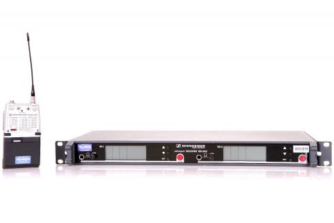 Sennheiser EM3032 SK50 Wireless Microphone System with Beltpack Transmitter Sennheiser EM3032 SK50 Wireless Microphone System with Beltpack Transmitter