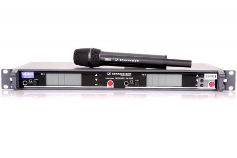 Sennheiser EM3032 SKM5000 Wireless Microphone System with Handheld Transmitter Sennheiser EM3032 SKM5000 Wireless Microphone System with Handheld Transmitter