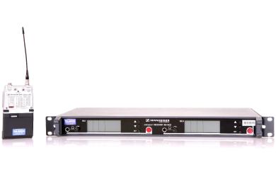 Sennheiser EM3032 SK50 Wireless Microphone System with Beltpack Transmitter